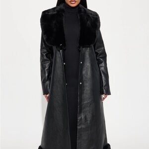 Elegant Black Faux Fur Collar Coat